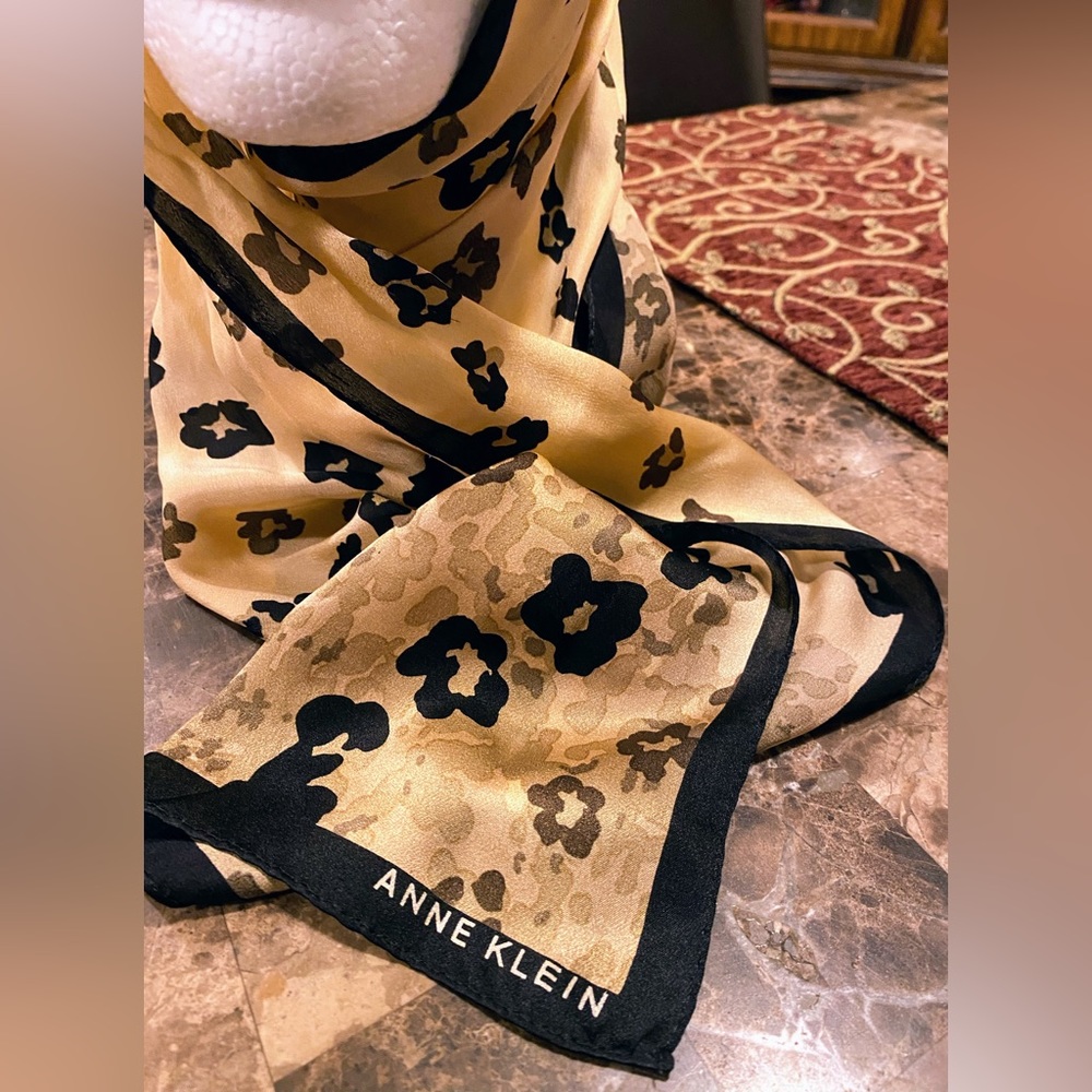 Anne Klein~Authentic Animal Print Silk Scarf Cream/Tan/Black, Signature/Logo - Picture 4 of 6